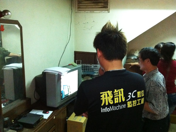 台中監視器╱台中監視器維護\台中監視器系統買賣 █ 施工實績 : 011 = 台中市北區 伊莉沙白花園社區廣場